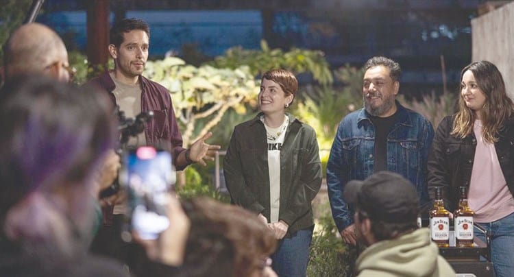 Moni Saldaña compartirá su labor con Spotify