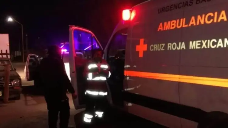 Paramédicos de Cruz Roja trasladaron al menor a un hospital. (Foto: Ilustrativa)