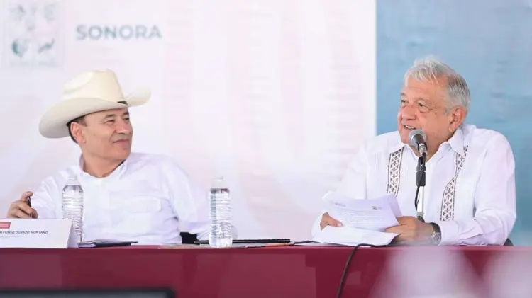 Conferencia de prensa en Huírivis (Foto: Especial / EXPRESO)