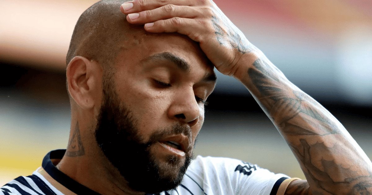 Dani Alves enfrentaría demanda de Pumas por incumplimiento de contrato