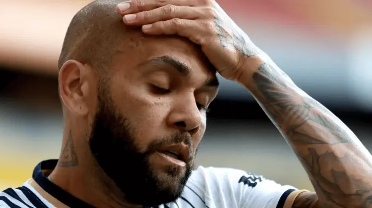 Dani Alves jugó el AP22 y un solo partido del CL23 antes de su arresto. (Foto: Especial/EXPRESO)