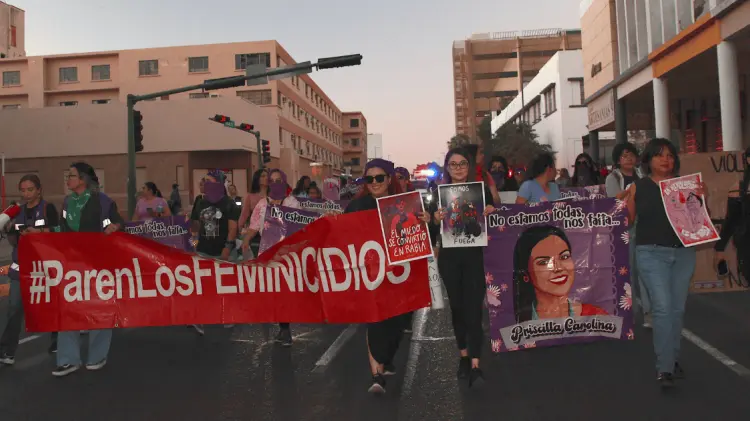 La marcha de este 25N contó con la presencia de varios colectivos. (Foto: Lidia Fonseca/EXPRESO)