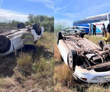 Pierde el control del volante y termina volcado en la Etchojoa-Huatabampo