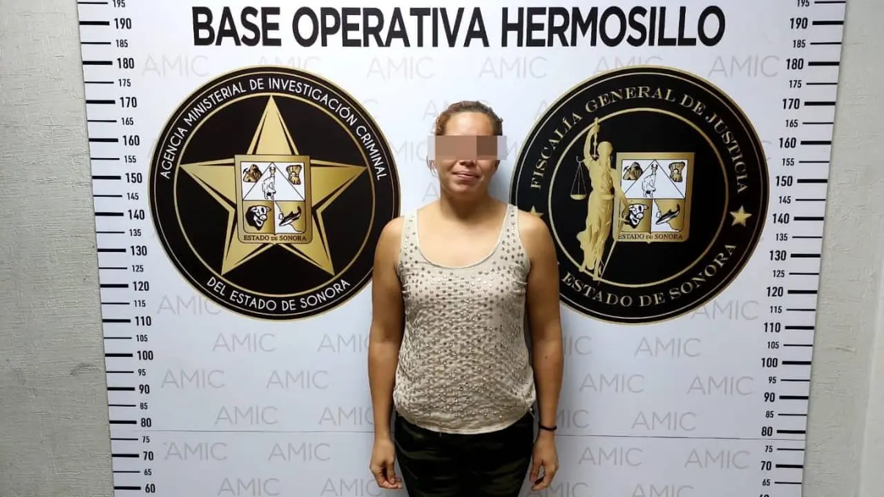 Detienen a mujer acusada de rociar gasolina y prenderle fuego a su expareja