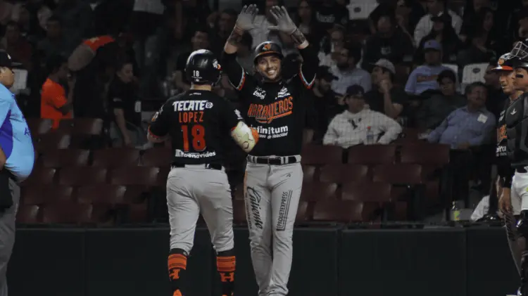 Naranjeros ganó el juego 3 de la serie por marcador 4-2. (Foto: Naranjeros de Hermosillo)