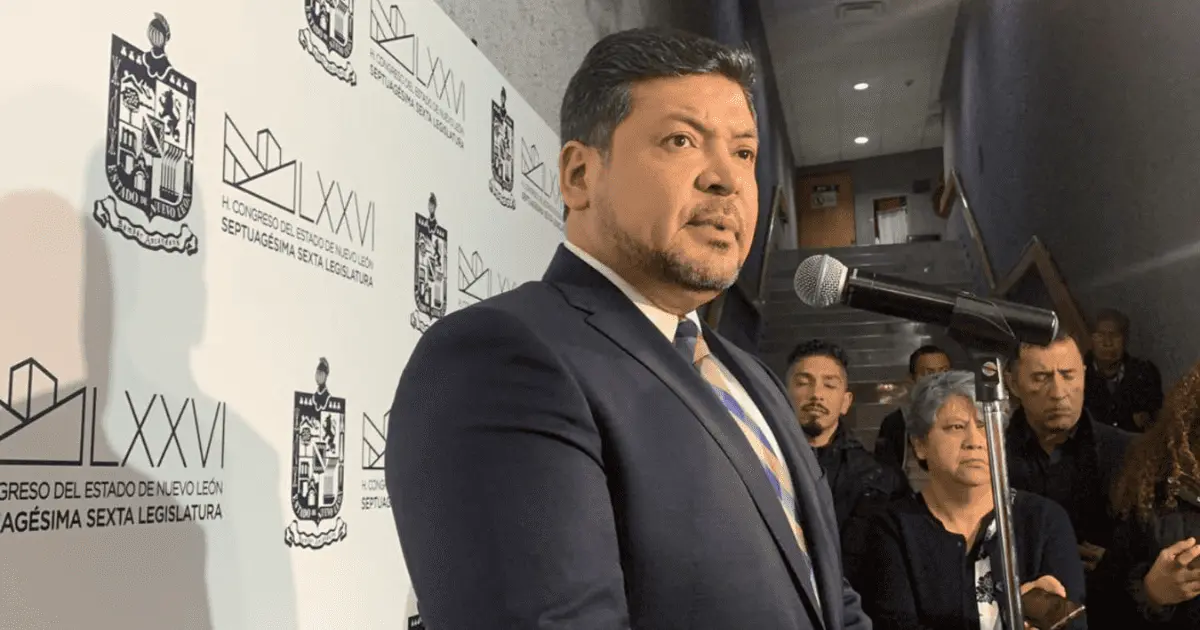 Niegan acceso a Luis Enrique Orozco a Palacio de Gobierno en NL