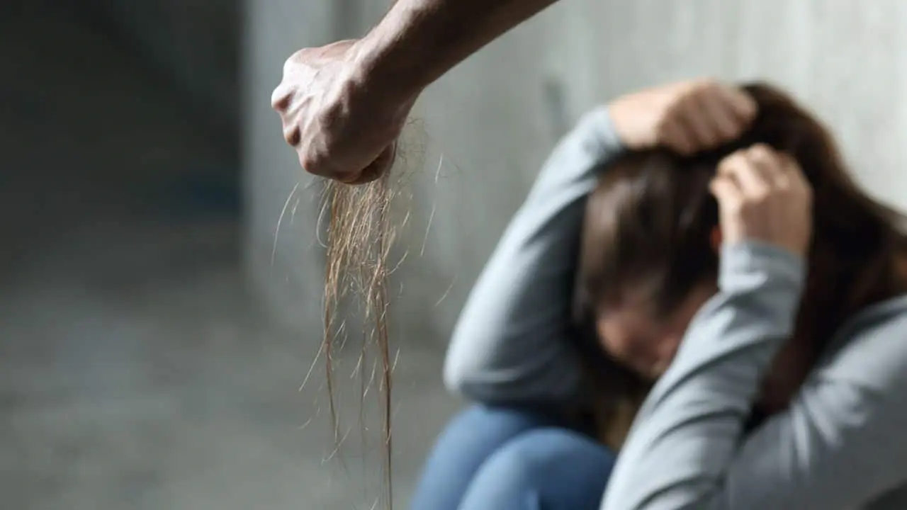 Mujer es sustraída y privada de su libertad por su expareja