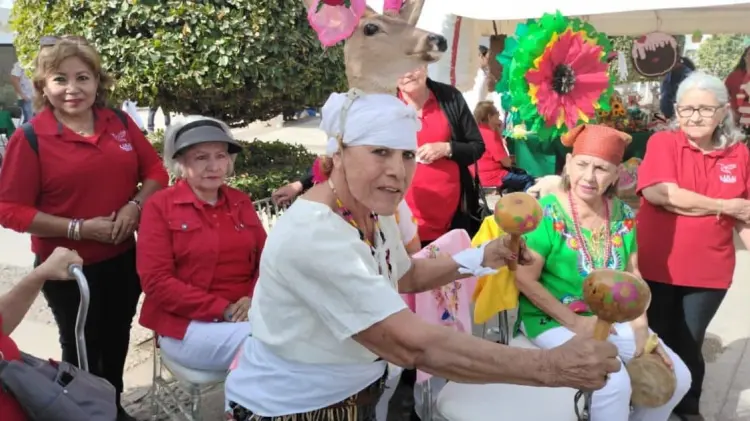Rosalía Moreno Burgos encontró en la danza su manera para expresarse. (Foto: Especial/EXPRESO)