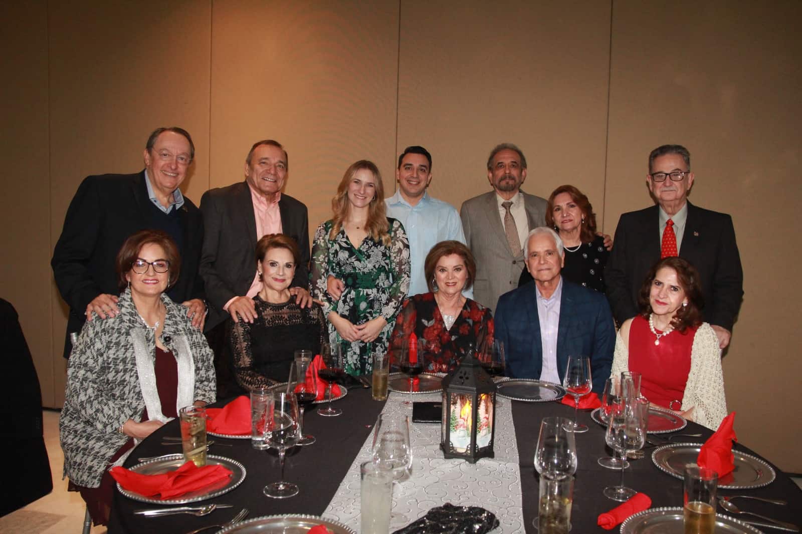 Celebran posada navideña La Sociedad Médica del Hospital San José