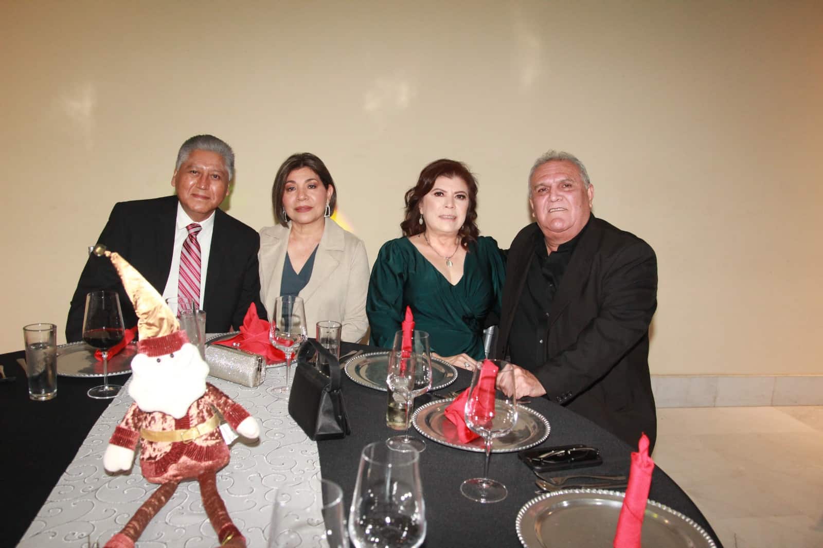 Celebran posada navideña La Sociedad Médica del Hospital San José