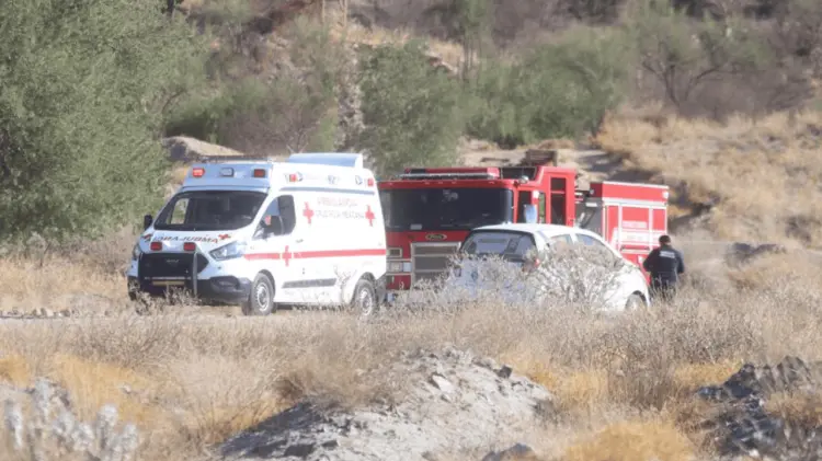 Fue auxiliado por el Departamento de Bomberos y Cruz Roja. (Foto: Jorge Flores / EXPRESO)