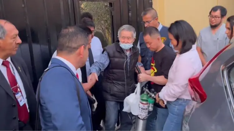 Alberto Fujimori, expresidente de Perú, salió del penal de Barbadillo. (Foto: Captura de video)