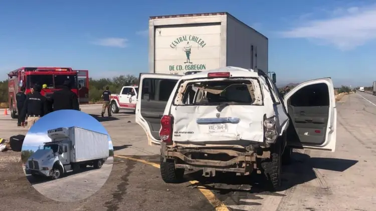 Accidente en el kilómetro 215 de la carretera Hermosillo - Guaymas (Foto: Especial / EXPRESO)
