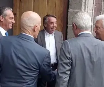 Empresarios le piden a AMLO que analice la reducción de la jornada laboral