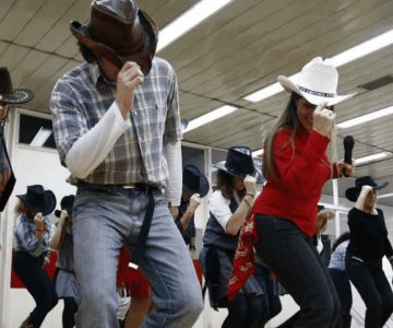 Así surgió Payaso de Rodeo, la famosa canción de Caballo Dorado