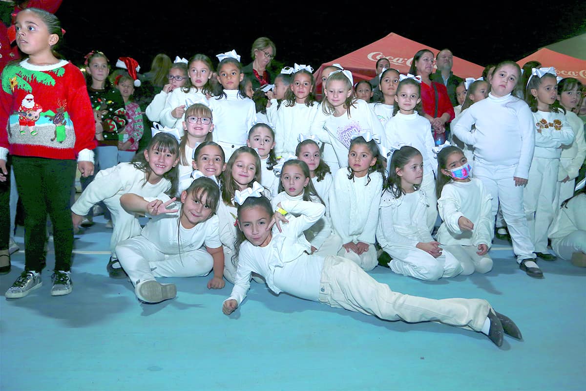 Colegio Liceo Thezia celebra su tradicional Festival Navideño