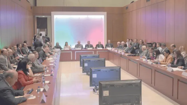 El nuevo reglamento entró en vigor con su publicación en el DOF. (Foto: Especial / EXPRESO)