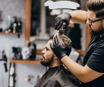Se dobla la demanda de servicios de barbería luego del pago de aguinaldos