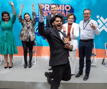 José Gálvez, miembro de la comunidad sorda, Premio Estatal de la Juventud