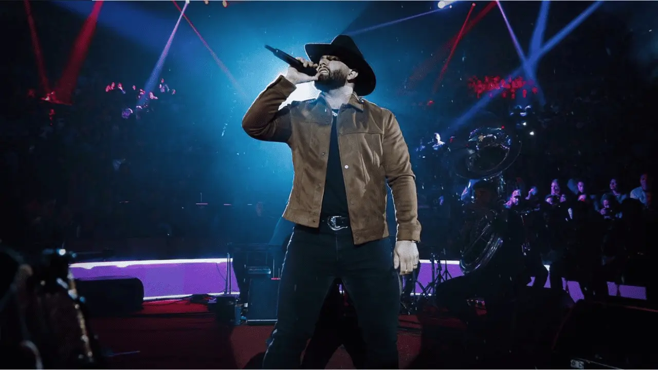 ¿Por qué Carin León no asistió a los premios Grammy 2025?