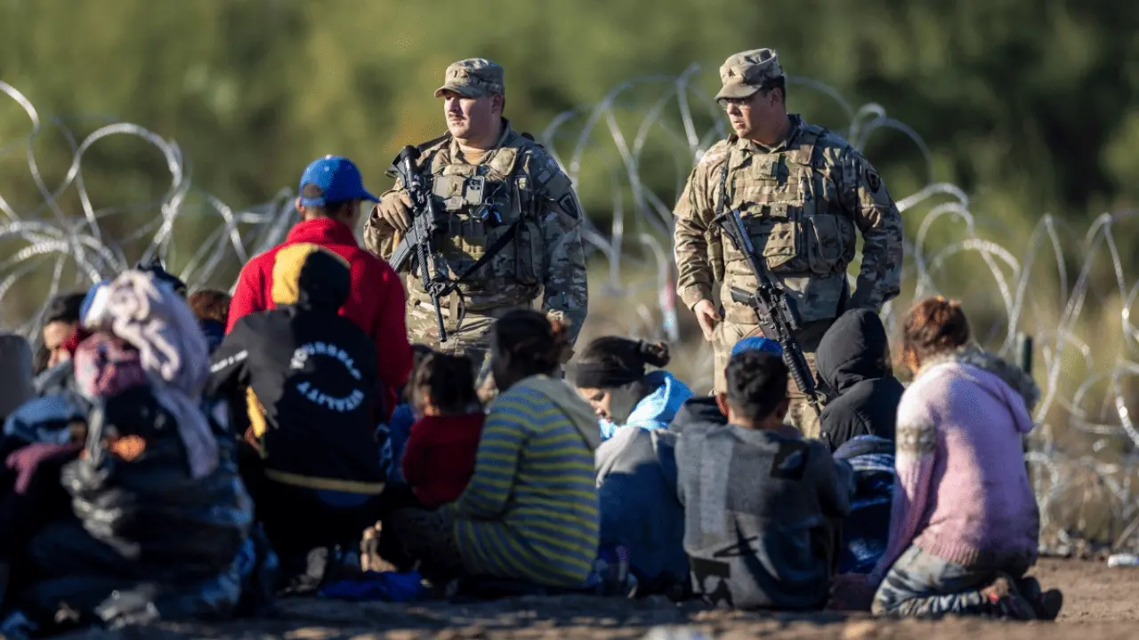 Gobierno de México impugnará ley de Greg Abbot sobre migración en Texas