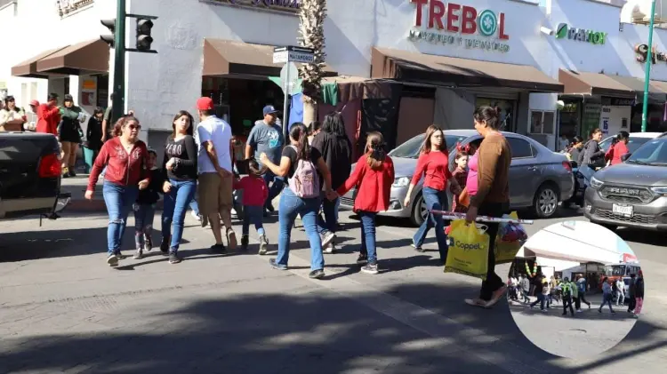 Centro abarrotado de gente (Foto: Especial / EXPRESO)