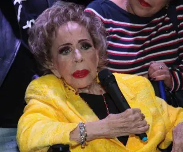 Reportan que Silvia Pinal se encuentra en terapia intensiva