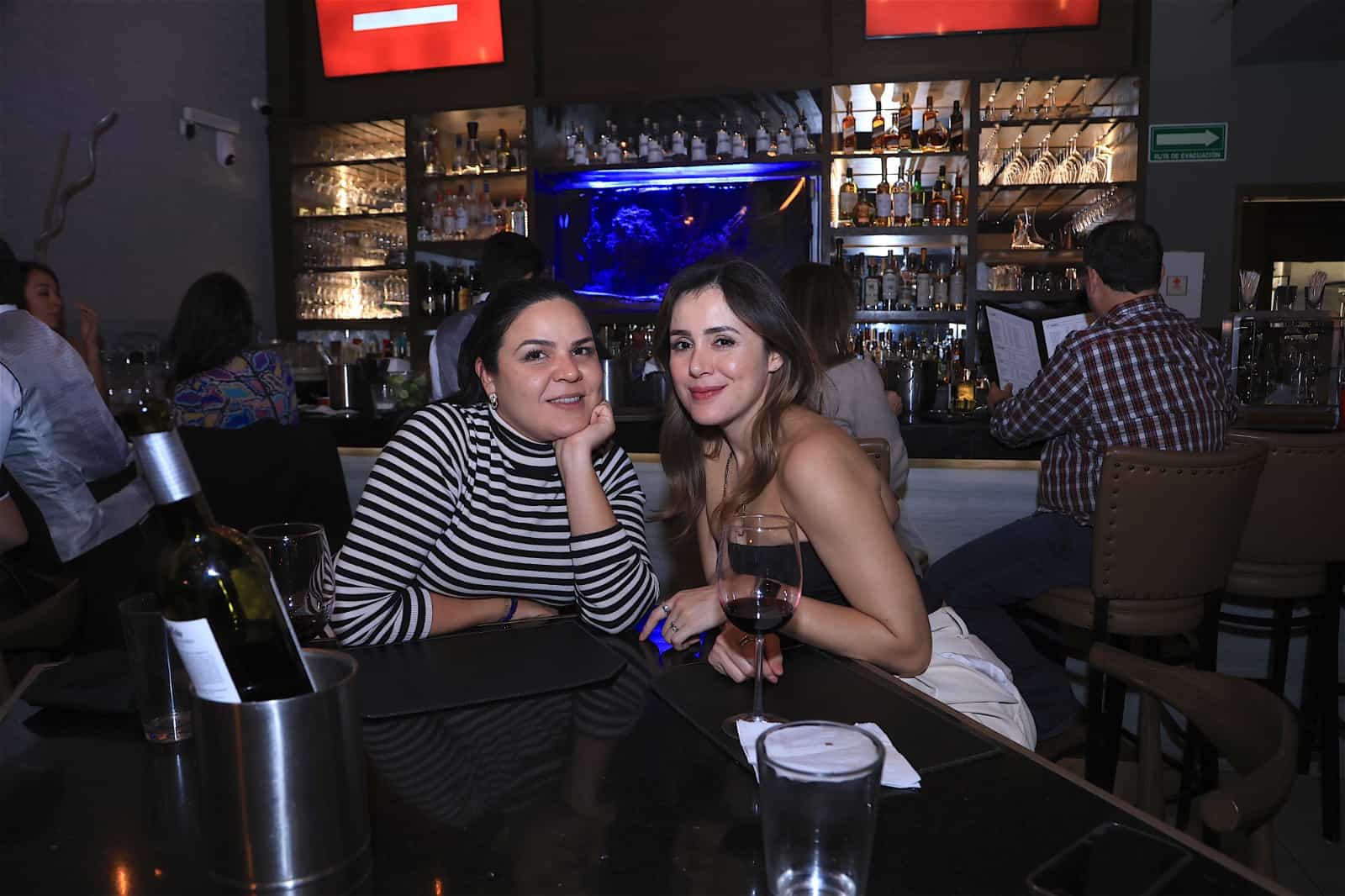 Comparten una fantástica cena en Mochomos Fusión Sonorense