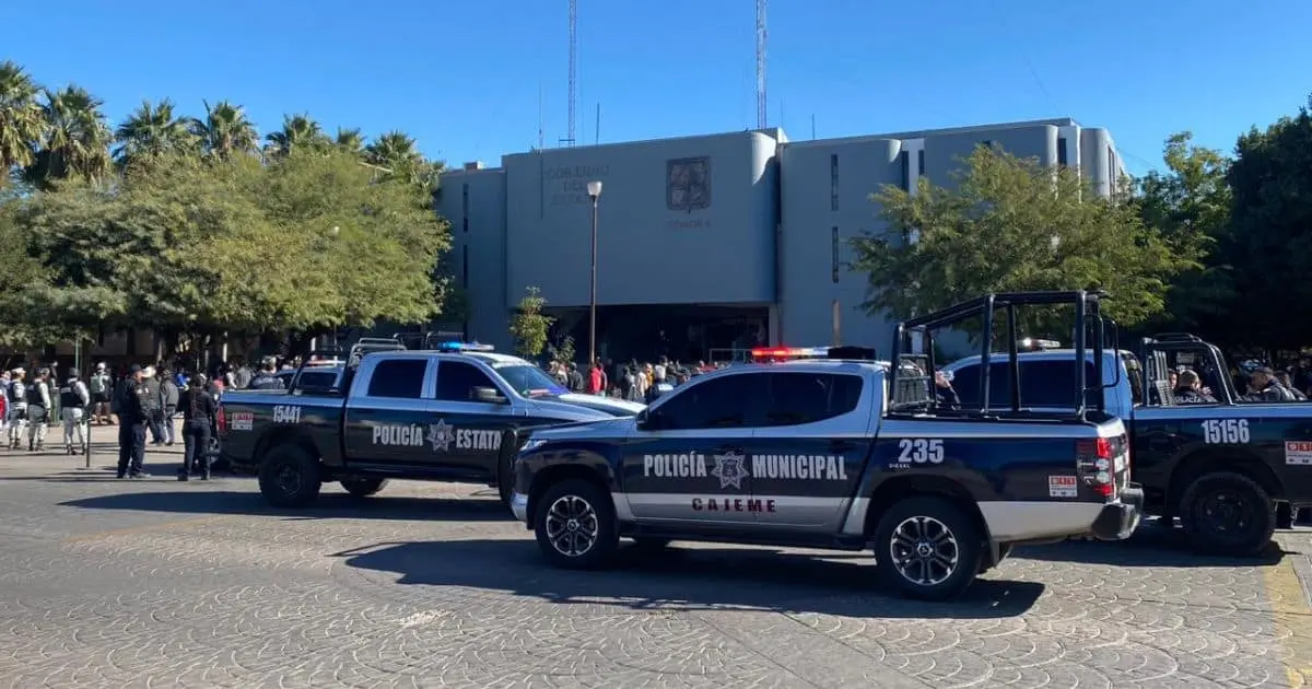 Evacúan agencia fiscal de Ciudad Obregón por presunta amenaza de bomba