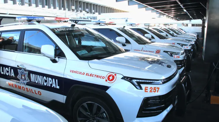 Cambiarán unidades de gasolina por 20 patrullas eléctricas más. (Foto: Jorge Flores/EXPRESO)