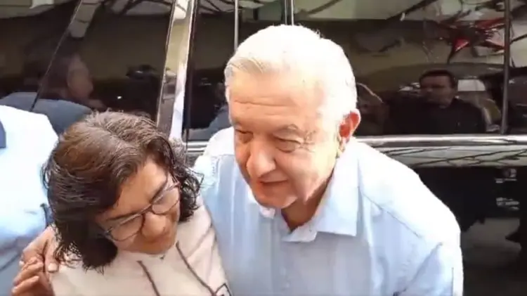 El Presidente dio la declaraciones cuando salía de un hotel en Veracruz. (Foto: Captura de video)