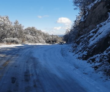 Cierran temporalmente tramo Yécora-Hermosillo por cristalización de carretera