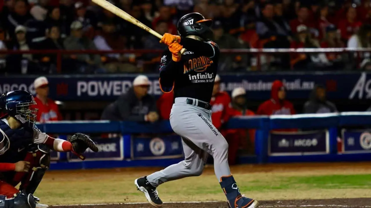 Naranjeros de Hermosillo, a una victoria de la final
