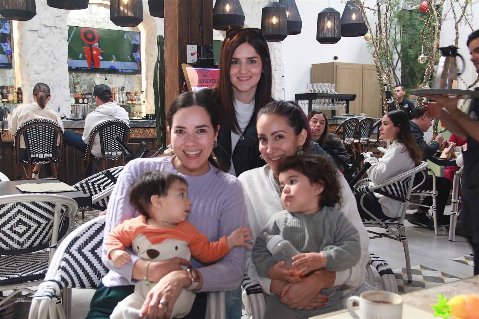 En Casona Obregón 55 disfrutan una agradable tarde