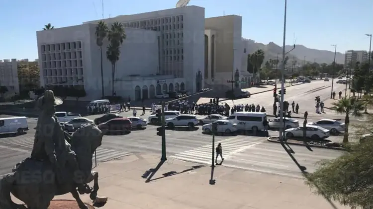 El cierre ocurrió en el cruce de los bulevares Encinas y Rodríguez. (Foto: Especial/EXPRESO)