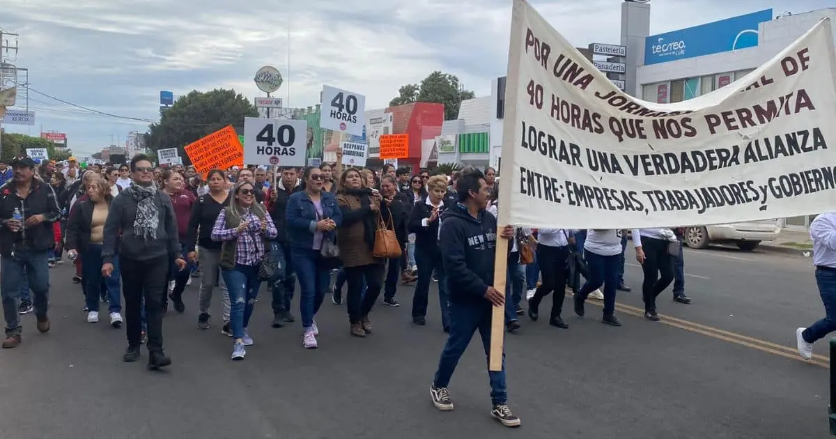 Trabajadores de CTM en Cajeme marchan por reducción de la jornada laboral