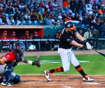 Naranjeros protegen su casa ante Venados