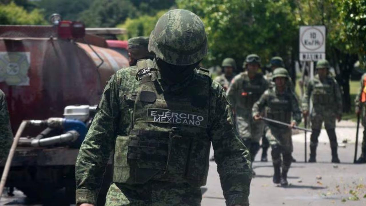 FGR anuncia que impugnará decisión de liberar a militares del caso Ayotzinapa