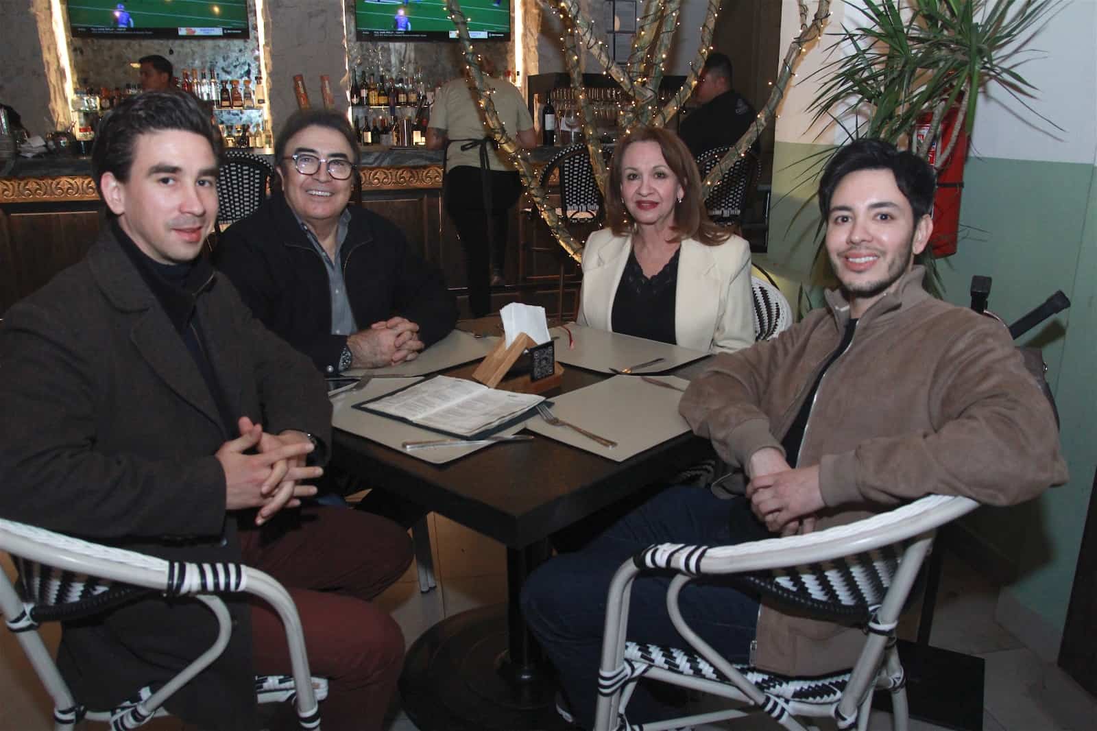 En Casona Obregón 55 disfrutan amena convivencia