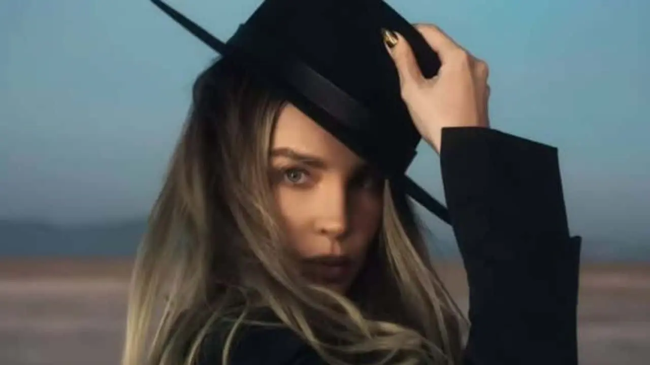 Estas son las referencias de Belinda a Christian Nodal en Cactus