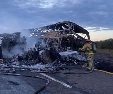 Fiscalía de Sinaloa identifica 19 cuerpos de accidente en Maxipista