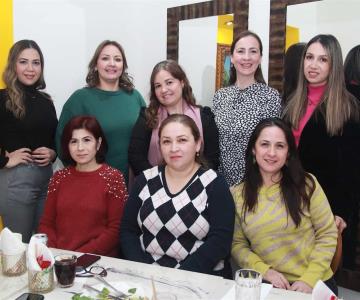 Disfrutan de una amena tarde en Casa Garmendia, Café y Churrería