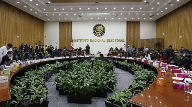 La propuesta no modifica el desarrollo de los procesos electorales, señalan (Foto: Agencia Reforma)