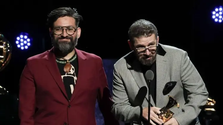 Daniel Galindo se alzó con el premio por su trabajo en el álbum de Juanes. (Foto: Especial/EXPRESO)
