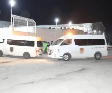 Rescatan a migrantes que viajaban en vagones del tren en El Tazajal