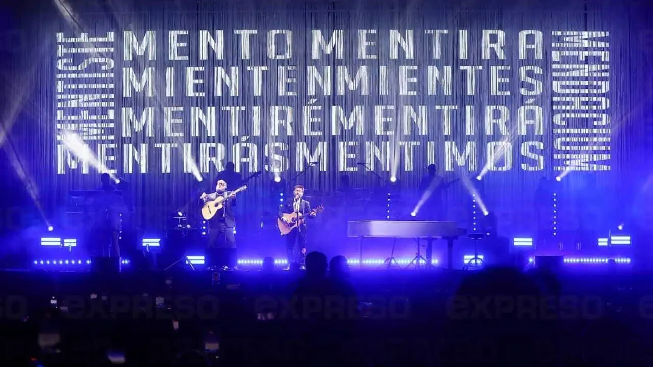 Una noche llena de romanticismo con Sin Bandera