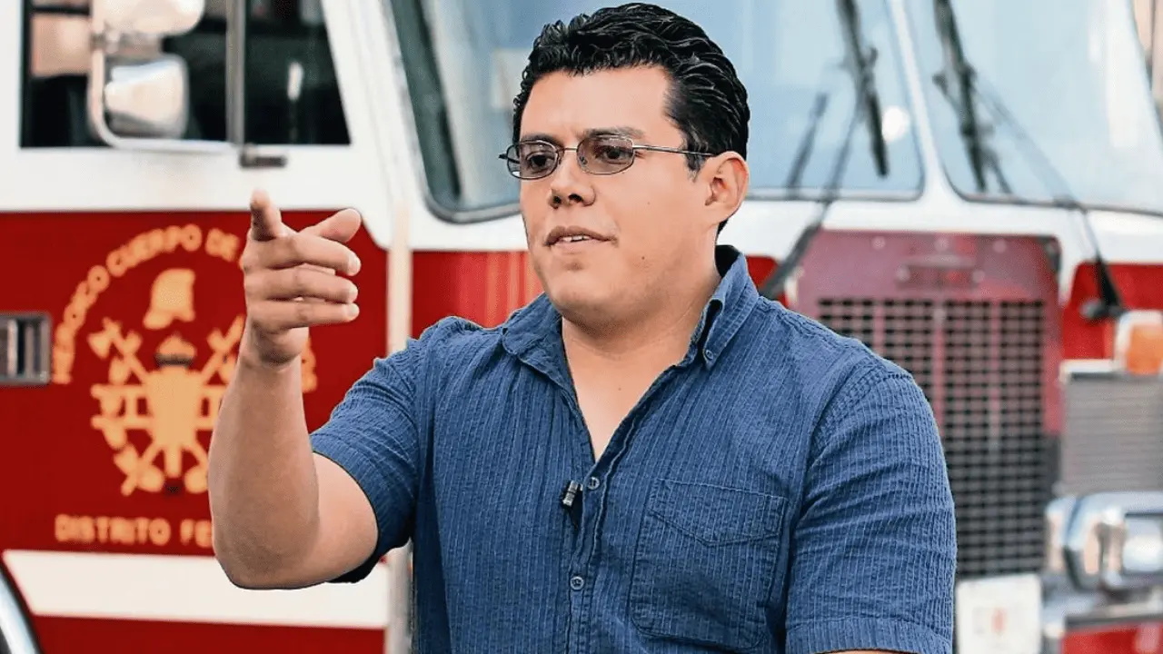Detienen a Ismael Figueroa, exlíder del Sindicato de Bomberos de la CDMX
