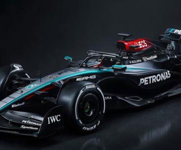 Mercedes hace un híbrido del W15