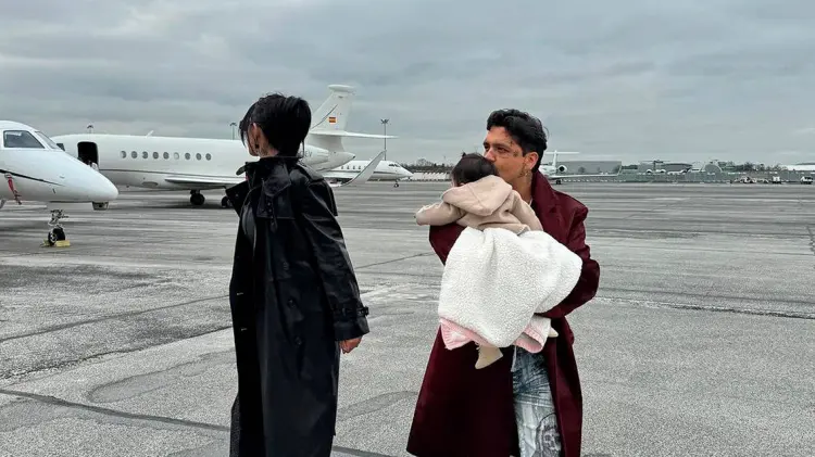 El 14 de febrero mostraron por primera vez el rostro de su hija. (Especial / EXPRESO)