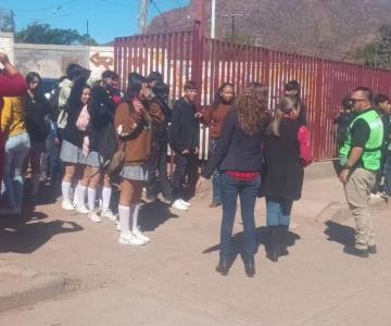 Exigen cese de maestro de secundaria en Guaymas